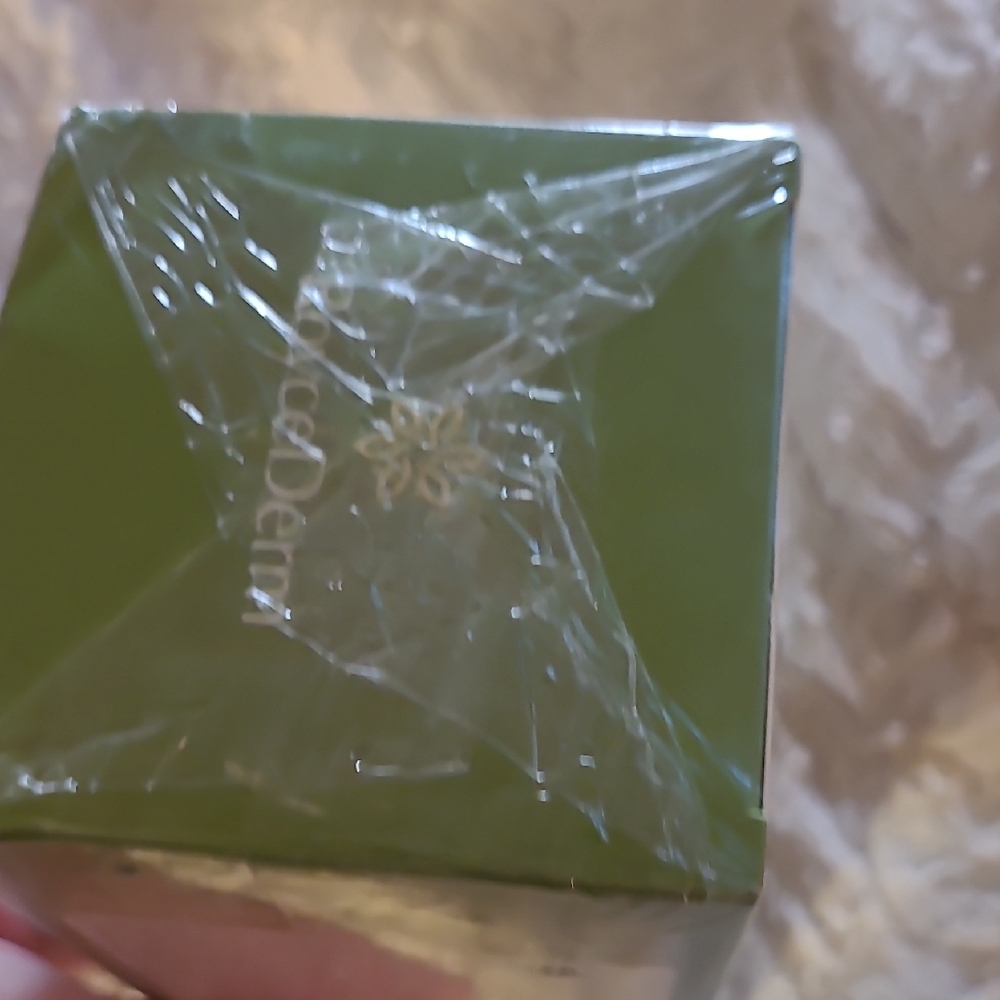Green Tea Tree Body Wash Refreshing Cleanse - Picture 4 of 4